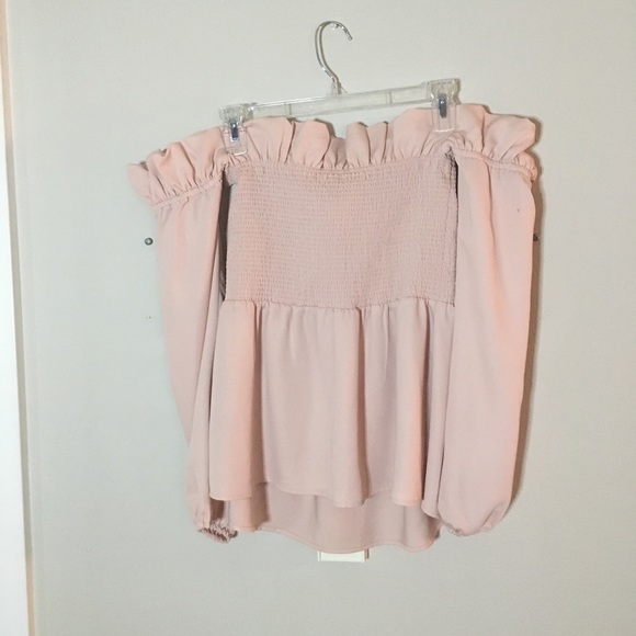 Chelsea28 Off Shoulder Ruffle Top Size Medium - Picture 3 of 6